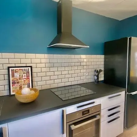 5 Bedroom House - 8 Single Beds 릴