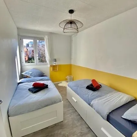 5 Bedroom House - 8 Single Beds Σπίτι διακοπών